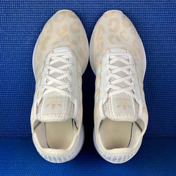 ADIDAS SWIFT RUN X HALO Women`s Size 9 White Pink Athletic Running Shoes HO1907 - Picture 6 of 8